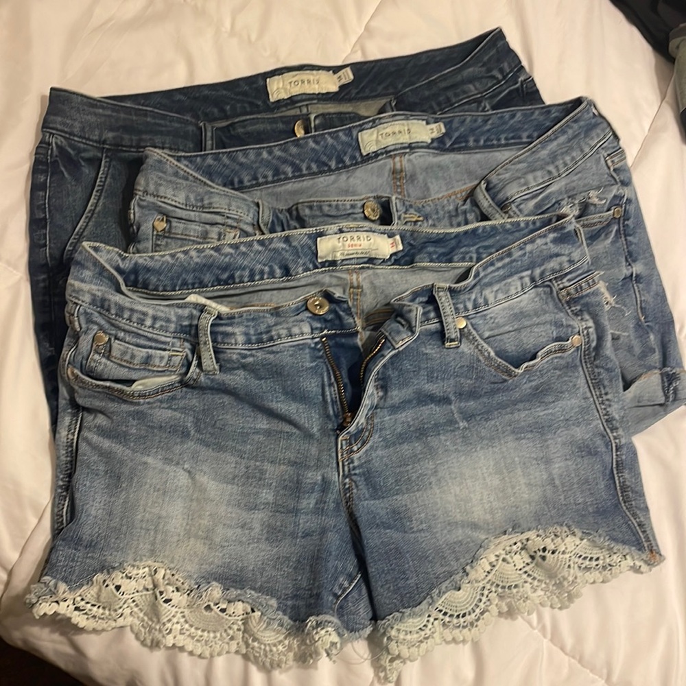 3 pairs Torrid shorts - excellent condition!